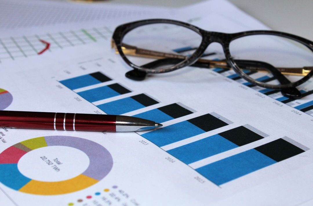 Visual comparison of annual and monthly cost differences between full-time and contract recruiters.