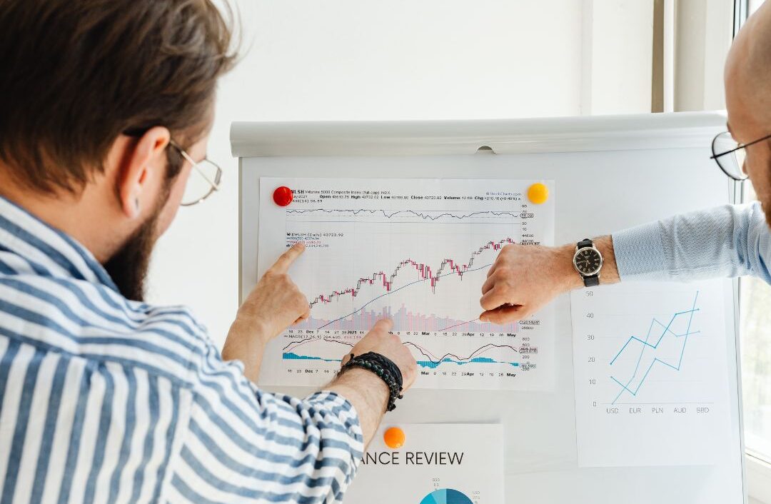 Recruiter sourcing niche talent and mapping early-stage candidate markets.