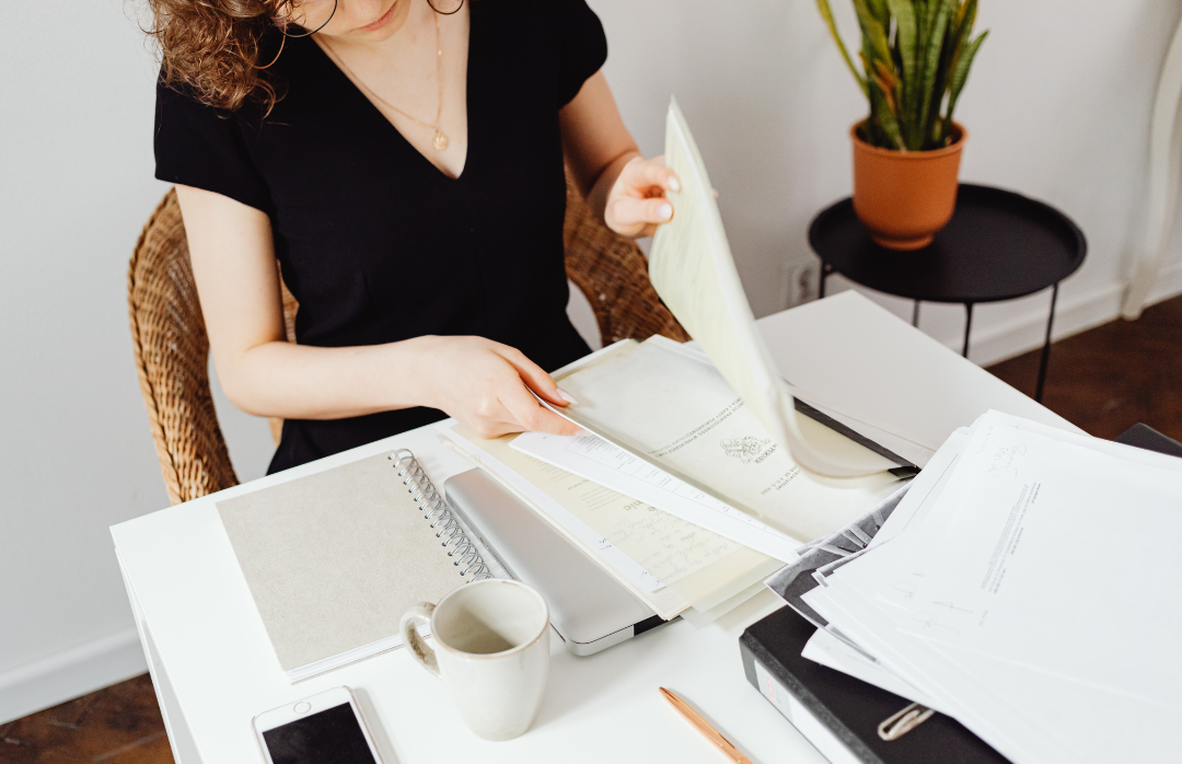 Team defining role clarity and outcomes before beginning hiring